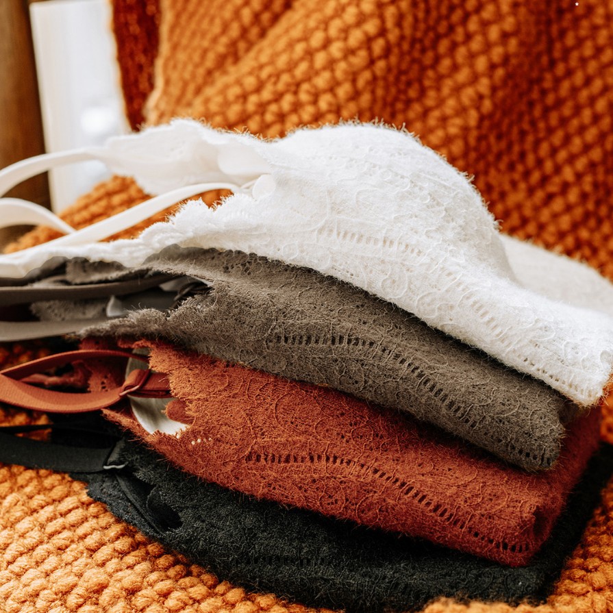 Eight Thousand Eight Hundred and Sixty-Three C # Lace Thermal Vest Autumn and Winter Suspender Underwear Women's All-In-One with Breast Pad Push-Up Inner Layering