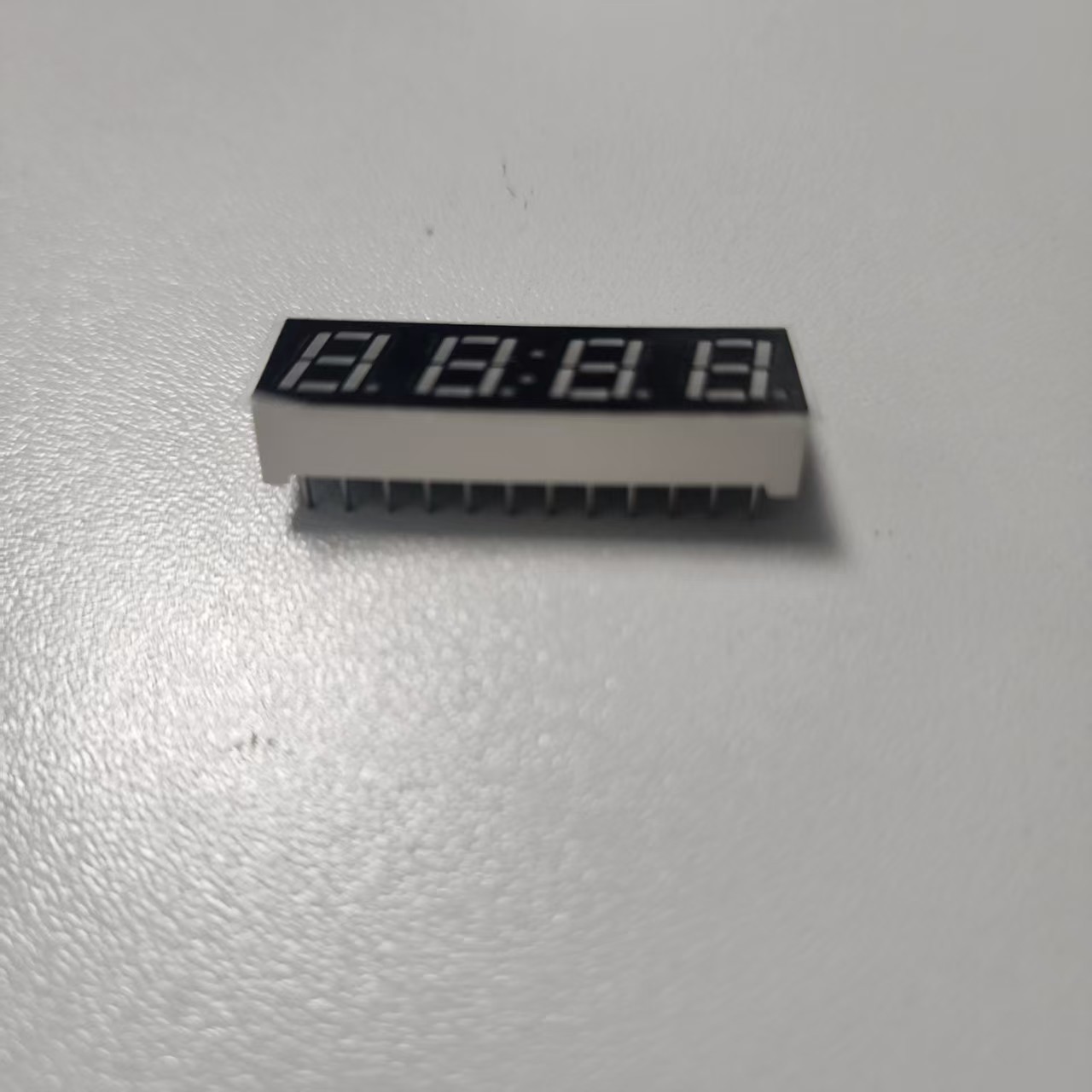 Led Factory Direct Supply 2481 Digital Tube 0.28 Inch 4-Digit High-Brightness Yellow-Green Digital Tube 4-Digit Digital