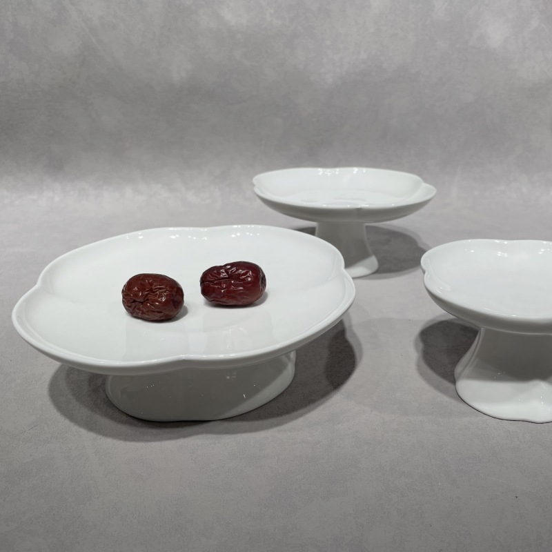 Ceramic Tall Small Round Plate, Chinese-Style Creative Tea Snack Plate, Dried Nuts, Pastries, Fruit Plate, Tea Room Restaurant Dish