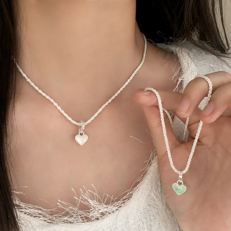Korean Style Sweet Temperament Light Luxury High-End Oil-Dropping Heart Shell Clavicle Chain Fashion Commuter Niche Versatile Necklace