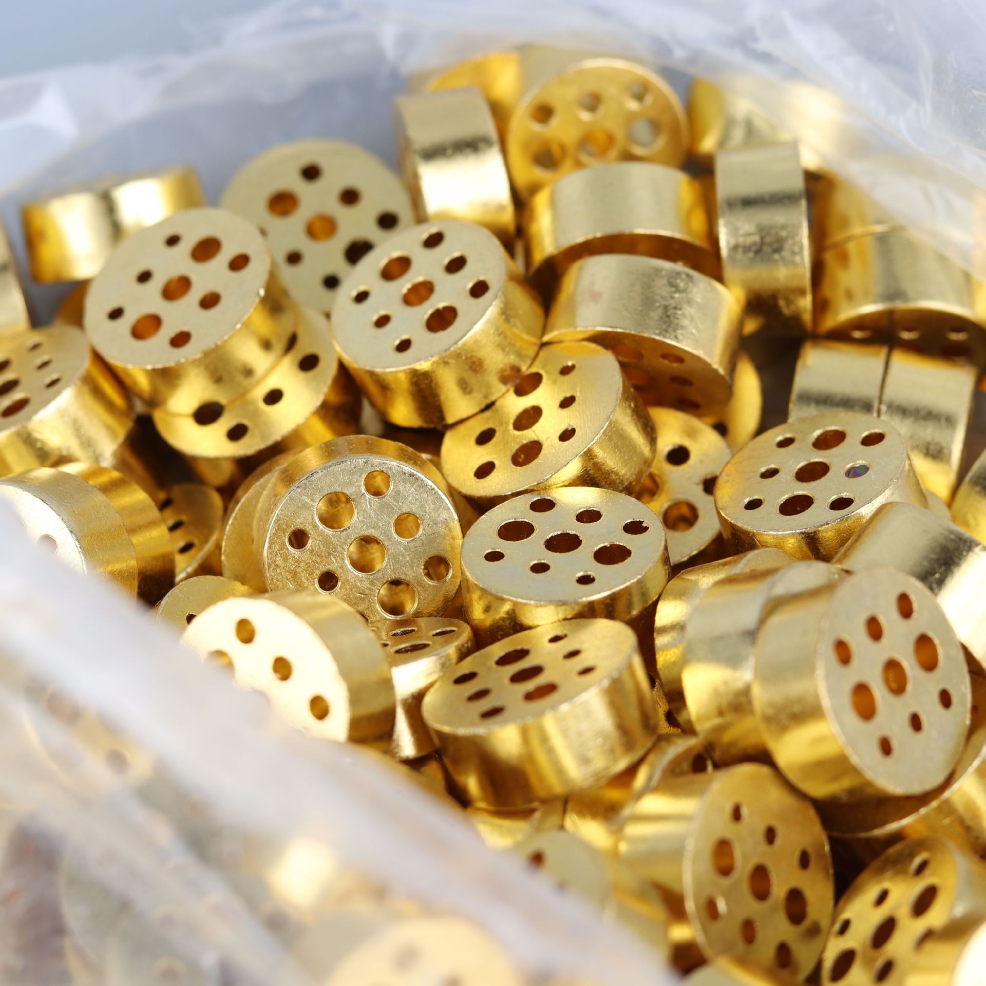 Wholesale copper alloy nine-hole incense insert porous wire incense burner home Buddha Zen aromatherapy incense burner lotus incense plate