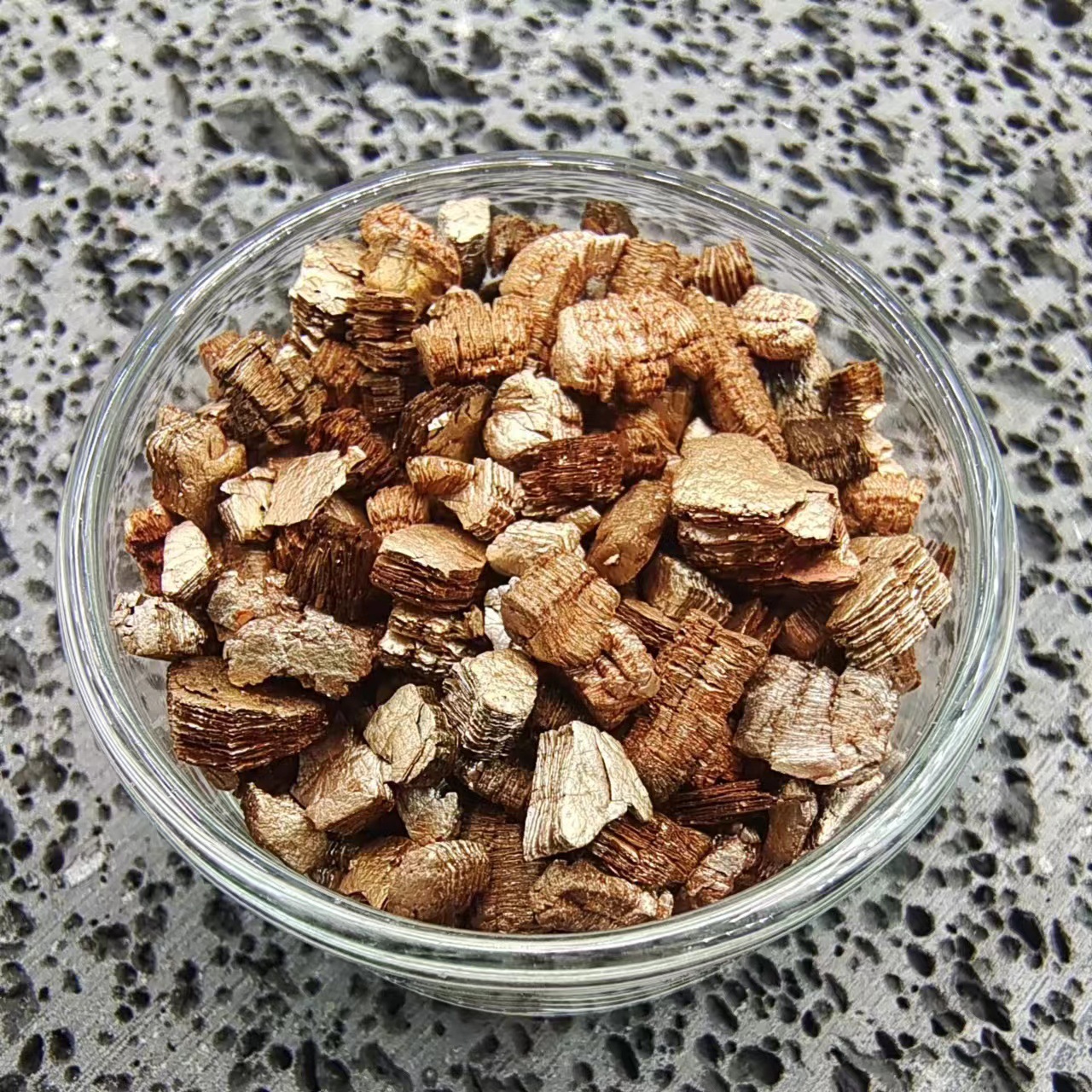 Supply Vermiculite Golden Yellow Expanded Vermiculite Fireproof Insulation Insulation Vermiculite Powder Seedling Sowing Silver White Expanded Vermiculite