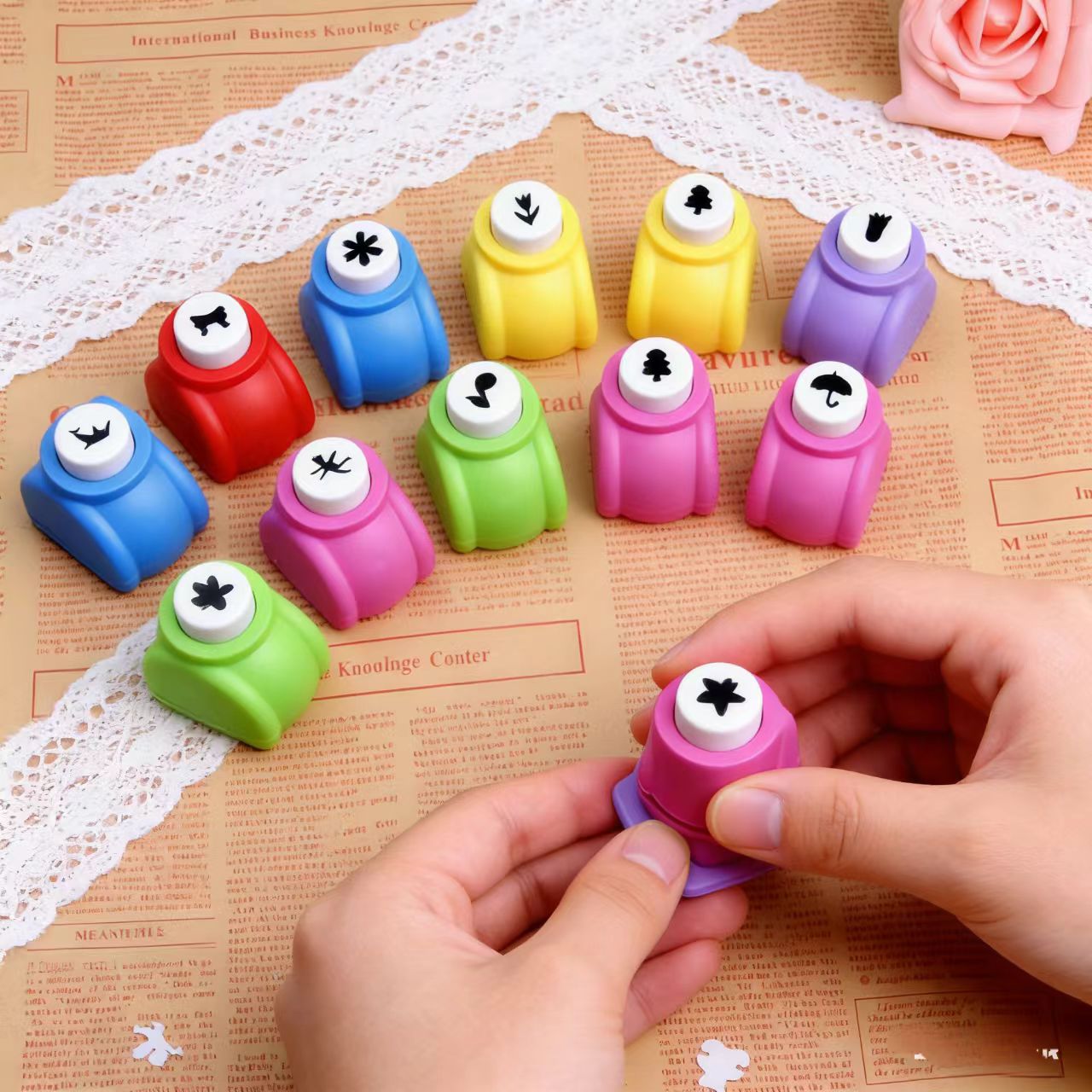 New Year's Gift Five-Pointed Star Hole Punch Embossing Punch Machine Small Kindergarten Souvenir Handbook Photo Album Hole Puncher