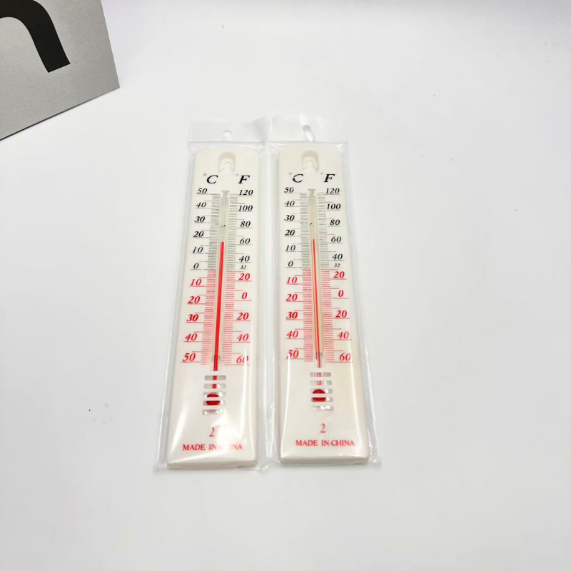 2 yuan stall supply bag household department store small straight plate hanging indoor thermometer teaching experimental thermometer