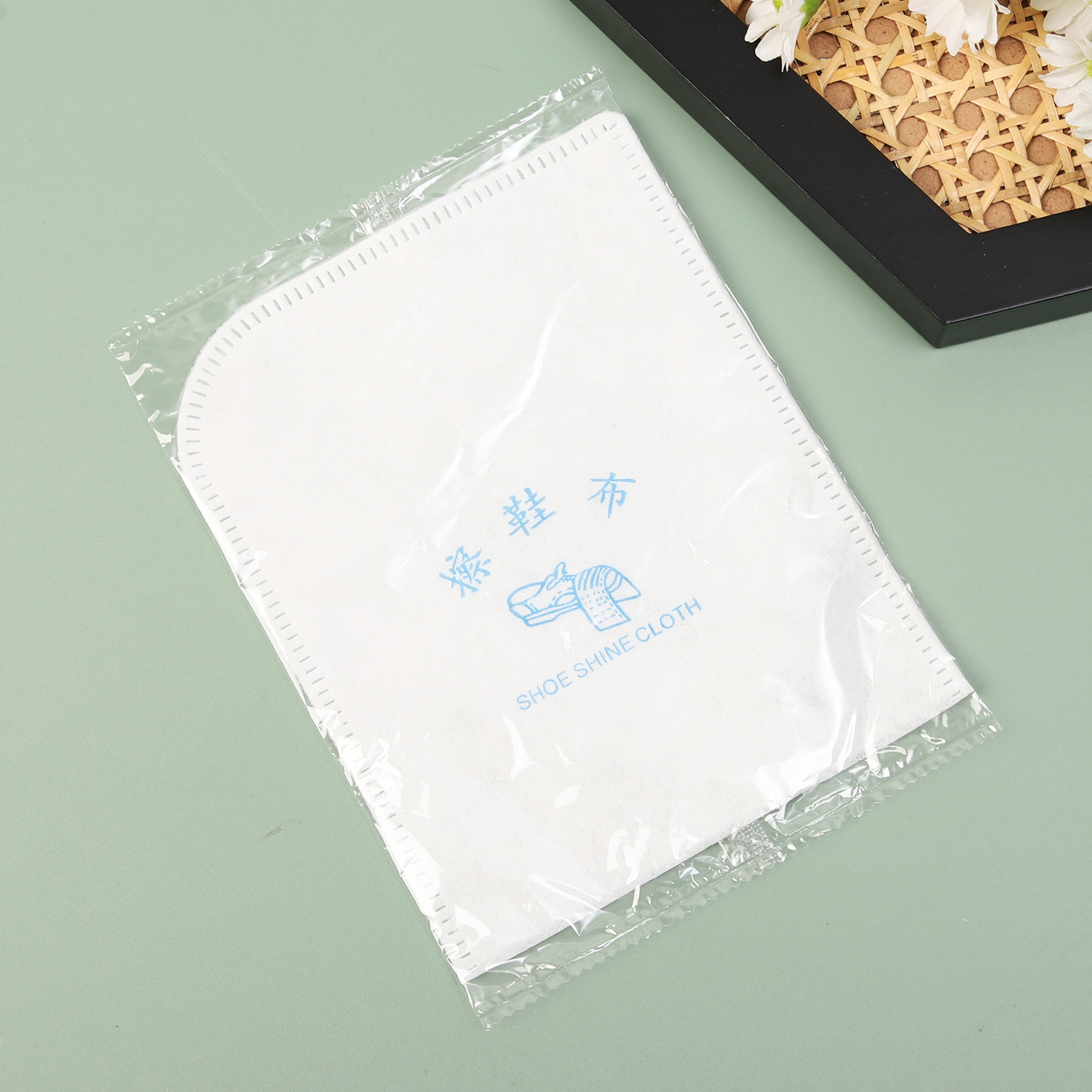 Five-Star Hotel Disposable Shoe Polishing Cloth, Enlarged Hand-Shaped Independent Bag Packaging, B&B Hotel Hospitality Shoe Polishing Paper