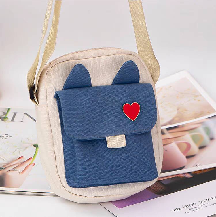 Cross-Border Jewelry Wholesale Heart Badge Red Heart-Shaped Brooch Corsage Badge Clothing Accessories Small Backpack Accessories