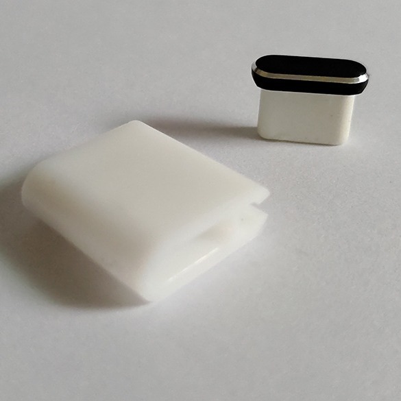 Charging hole plug anti-loss accessories Type-c charging port plug storage anti-loss device blind plug dust plug organizer