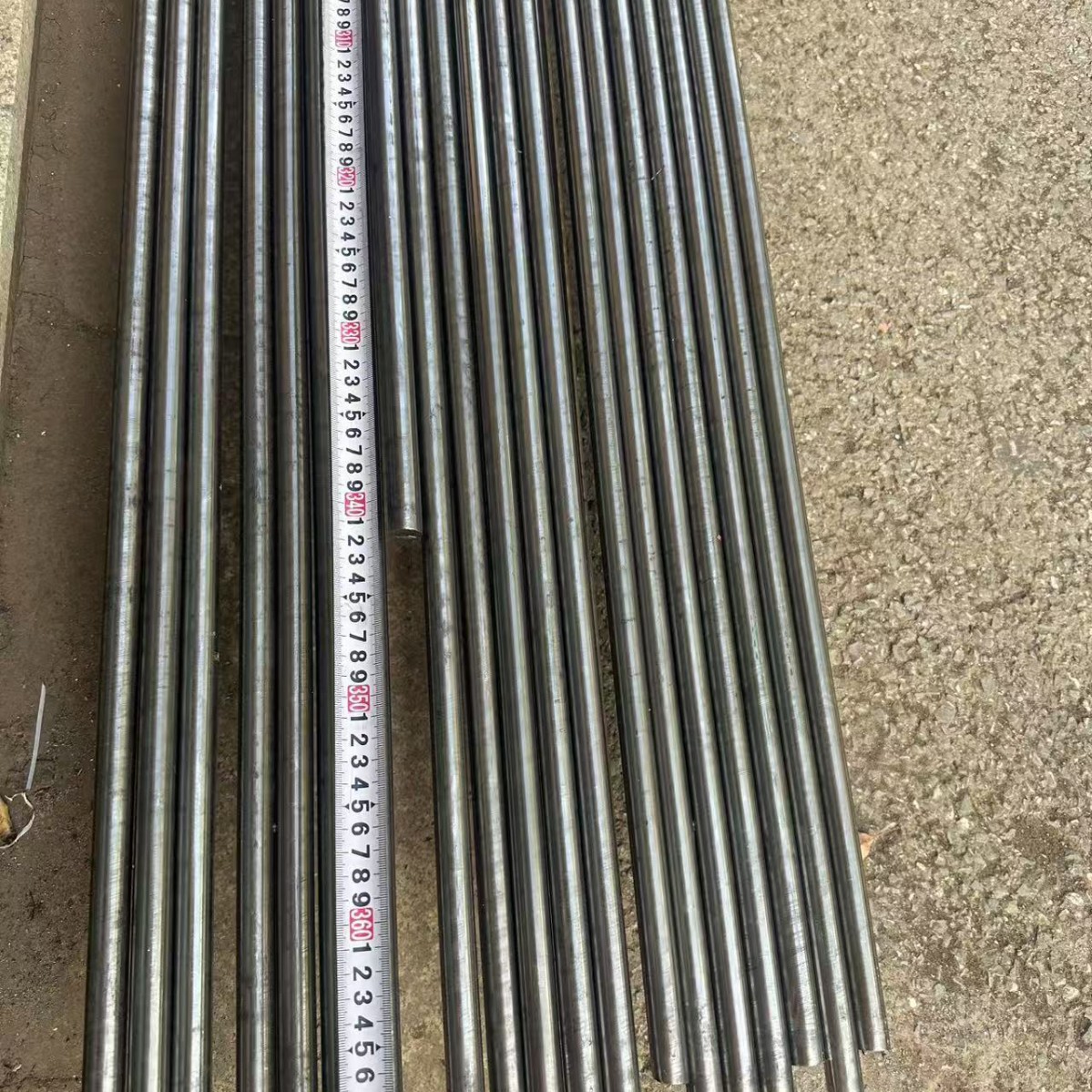 Ready Supply of Martensitic Aged Steel 18Ni300 Round Steel Wholesale and Retail 18Ni300 Round Steel Bars