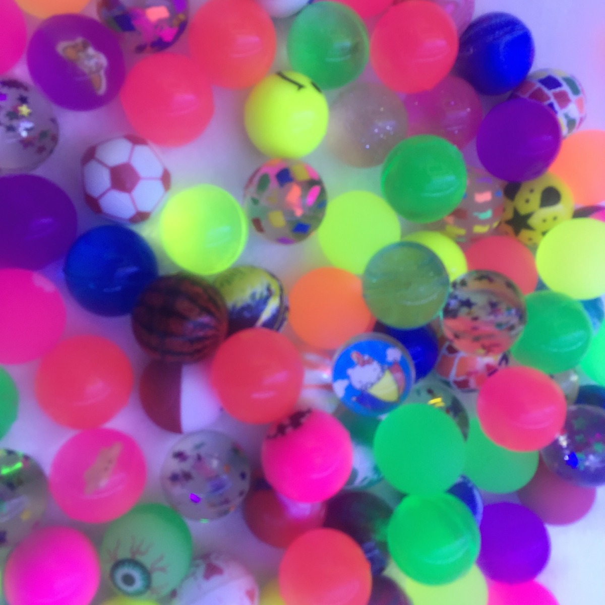 XD06 Factory Direct Sales 27MM Floating Bouncy Ball Kidsren's Toy Jumping Ball Printed Frosted One Dollar Gashapon