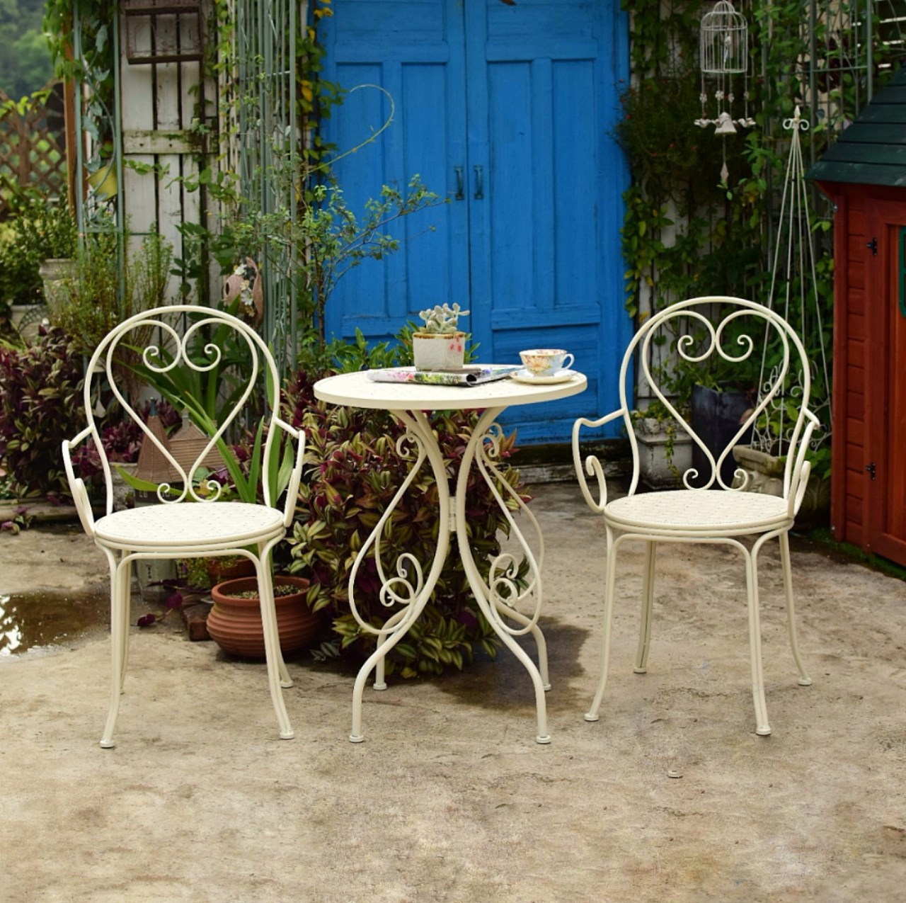 Simple wrought iron balcony table and chair three-piece set courtyard garden outdoor leisure small coffee table home decoration combination