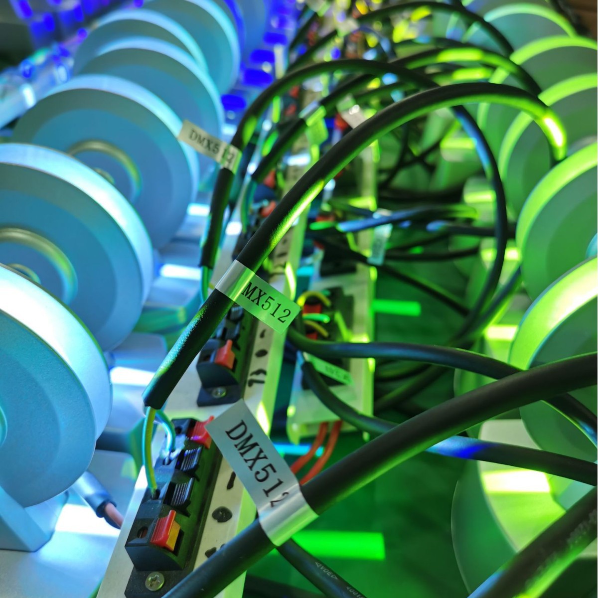 360-Degree Window Sill Light Knife Rgbw Lighting Outdoor Landscape Light Aisle Corridor Door and Window Building Dmx512 Atmosphere