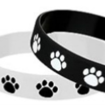 Cross-border supply pet dog footprints theme party silicone bracelet holiday gift silicone bracelet
