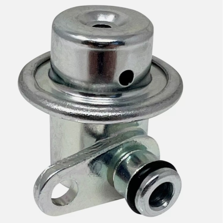 Factory direct 15760-93J01 fuel pressure regulator for Suzuki outboard engine