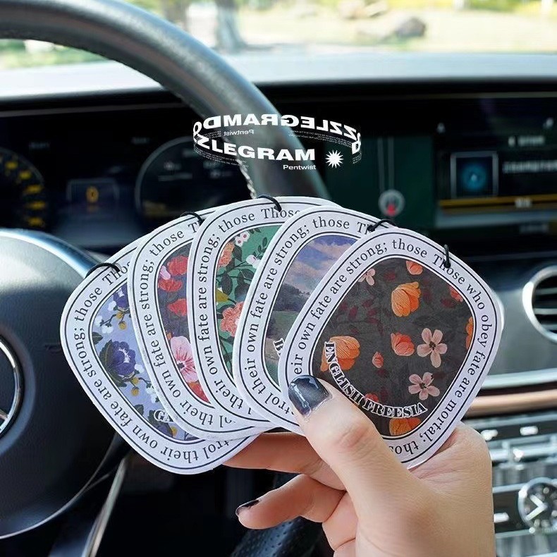 One-Piece Minimum Order Car Air Freshener Long-Lasting Fragrance Car Air Freshener Pendant Fragrance Tablets Internet-Famous Light Fragrance Hanging Ornament Wholesale