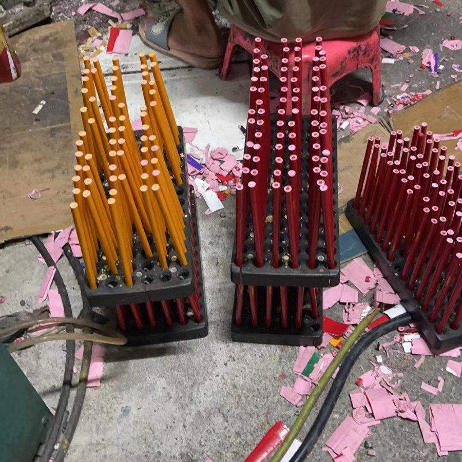 Factory in stock colorful no-cutting pen pull line crayon roll paper point pen clothing positioning marker wholesale