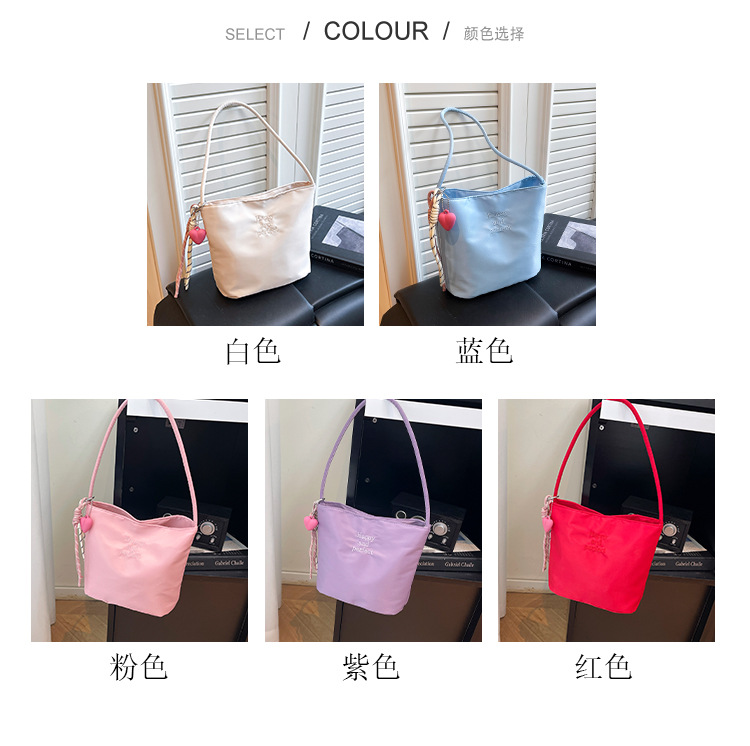 Корейская нишевая портативная сумка-ведро на плечо для женщин простая повседневная универсальная сумка подмышку маленькая квадратная нейлоновая