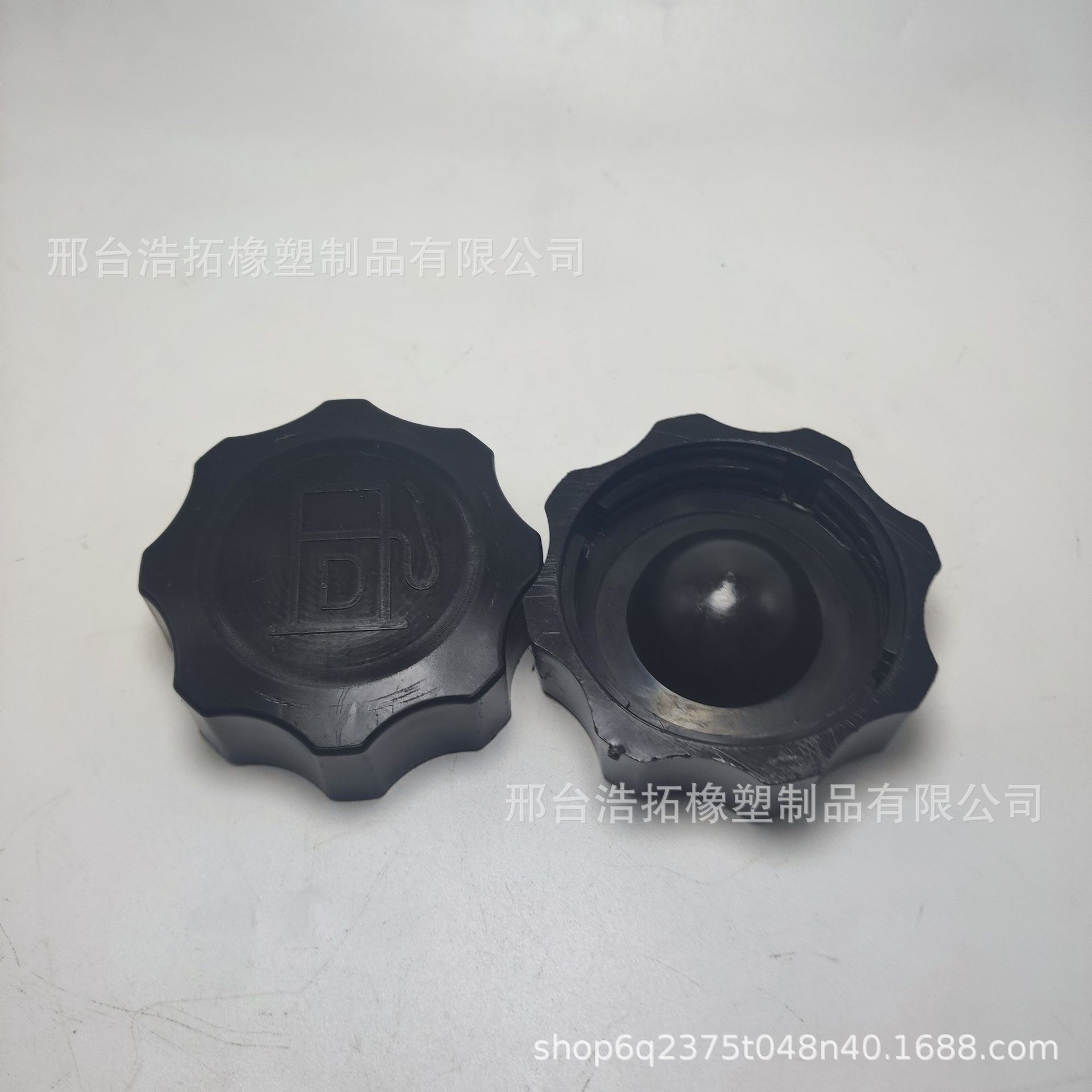 Suitable for Kubota L3608 L4708 L5018 Tractor Parts Assembly Cover Fuel Tank Tc402-42022