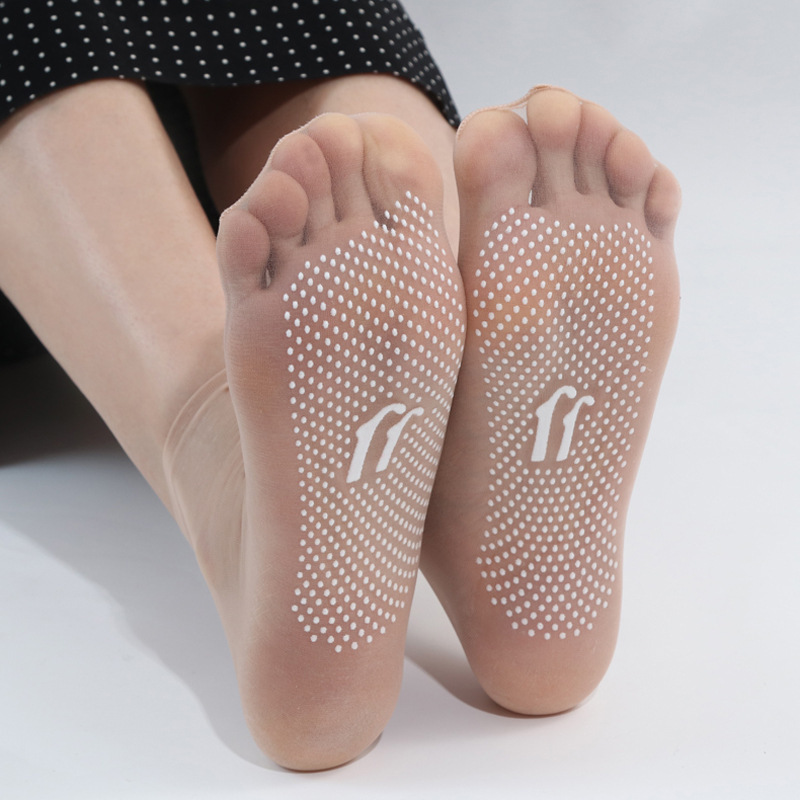 Anti-hook silk dispensing non-slip steel stockings women's ultra-thin invisible short stockings summer full transparent socks flesh-colored crystal socks