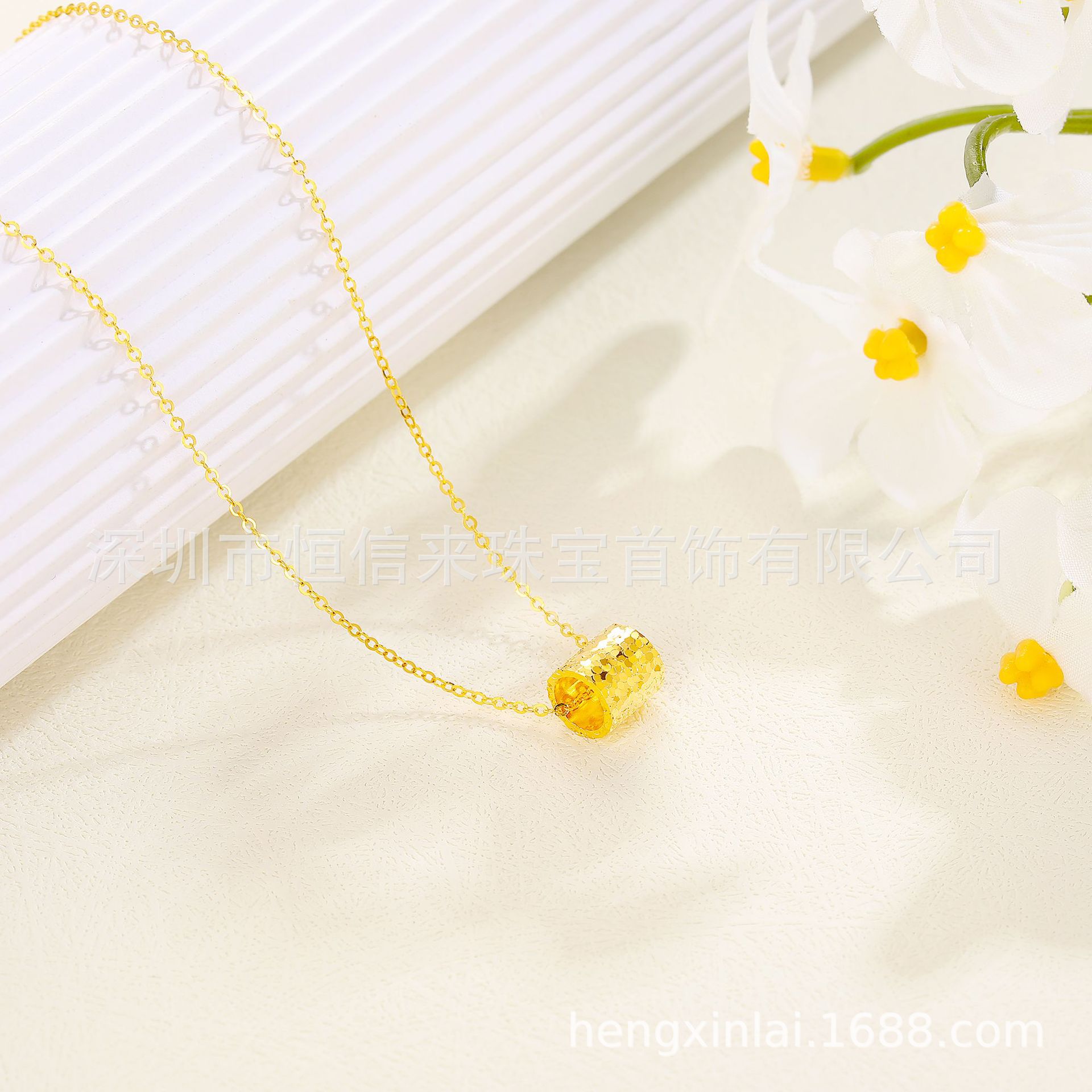 Обслуживание 2+ ювелирного бренда из ОАЭ с золотыми и серебряными изделиями, сосредоточенного на производстве ювелирных изделий OEM и поддерживающего оригинальность