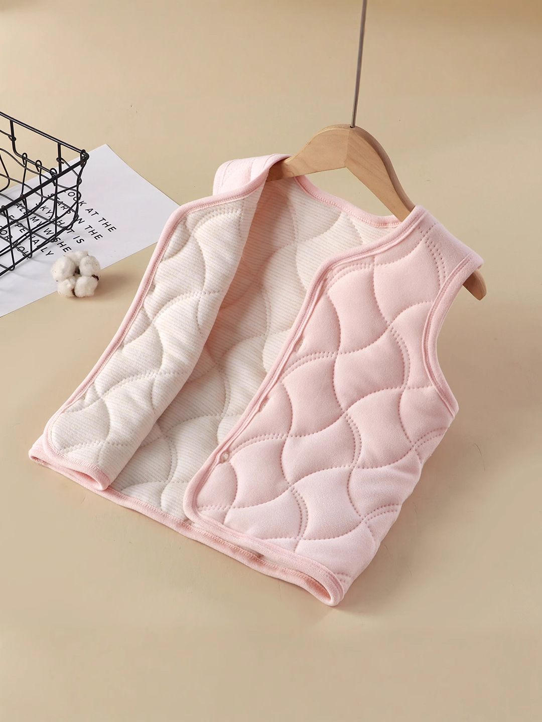 New Kidsren's Warm Vest for Autumn and Winter Fleece-Lined for Winter Students to Wear School Uniforms Artifact Winter Three-Layer Quilted Vest