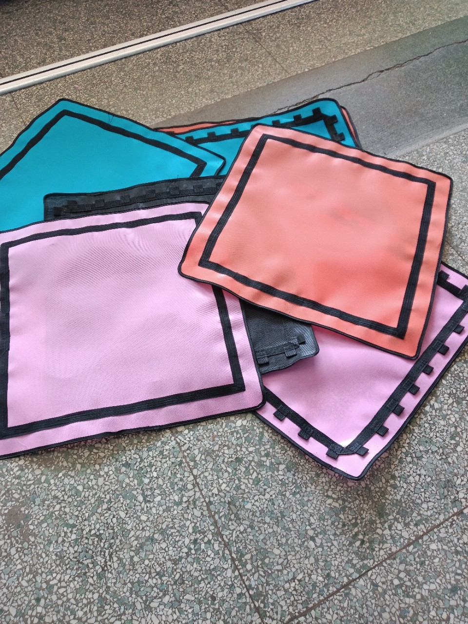 Children's Climbing Frame Bouncing Cloth, Multi-Color Optional, 36 Imported Elastic Ropes for Leisure and Non-Slip