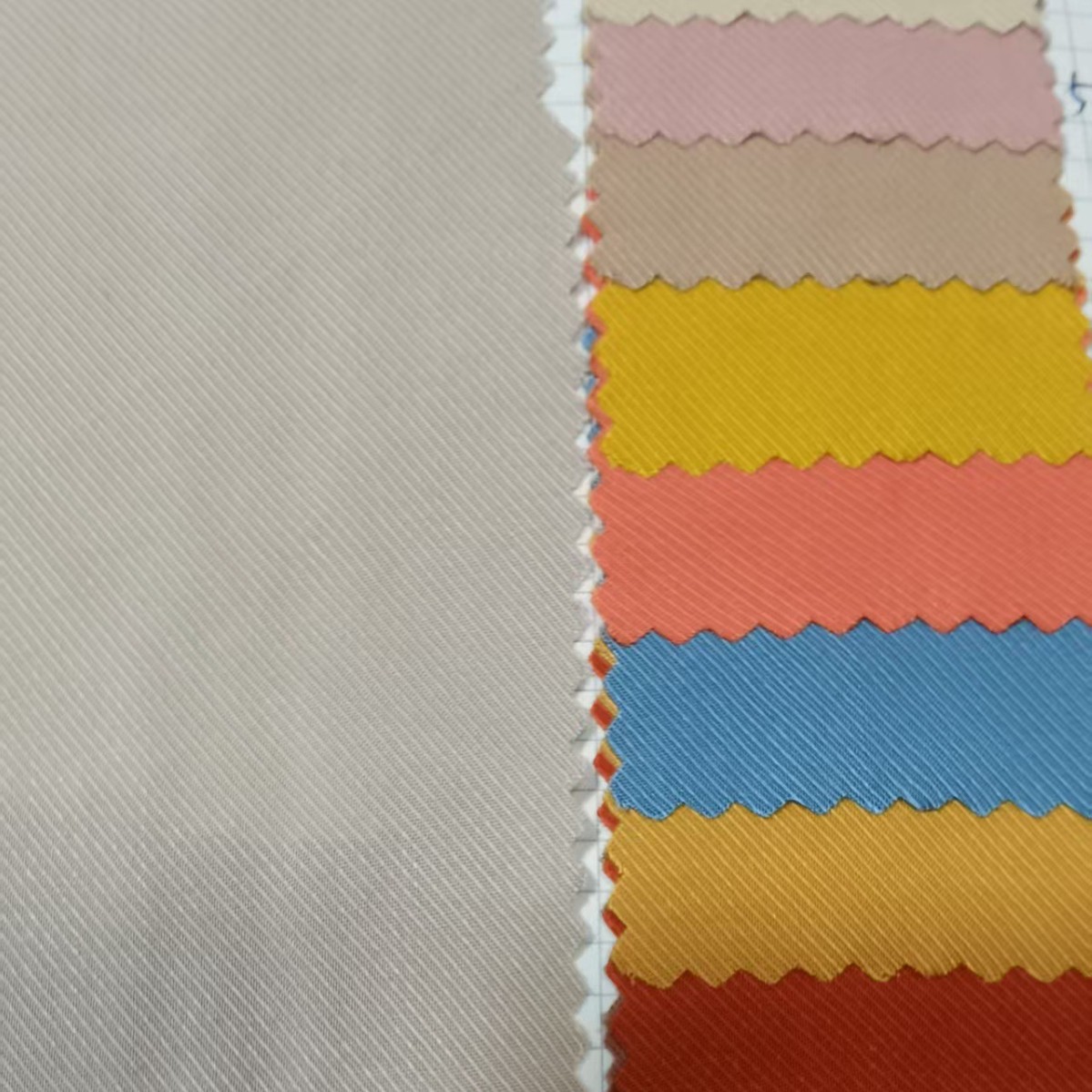 Ткань тencel твил, смешанный лиоцелл и вискоза, в наличии