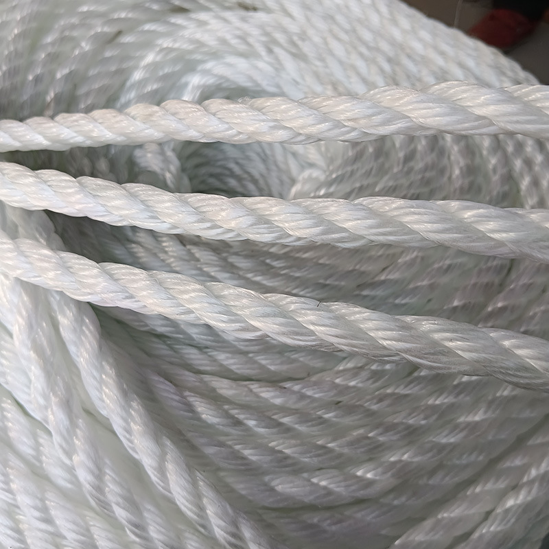 Manufacturers produce high-strength color polyester greenhouse binding rope Marine PP polypropylene polymer three-strand rope