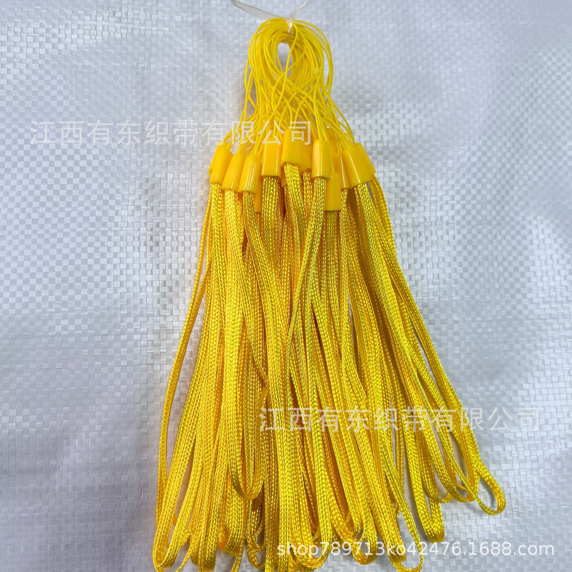 Wholesale color bulk shipment mobile phone lanyard fan lanyard short mobile phone rope camera lanyard pine rope