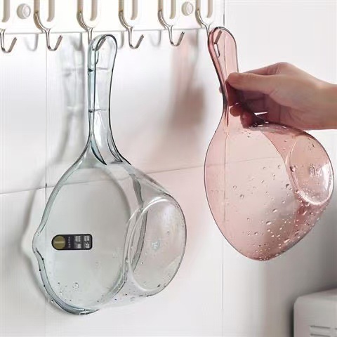 Unbreakable Household Kitchen Water Scoop, Thickened Plastic Water Ladle, Bath Scoop, Drifting Scoop, Water Ladle, Children's Shampoo Scoop