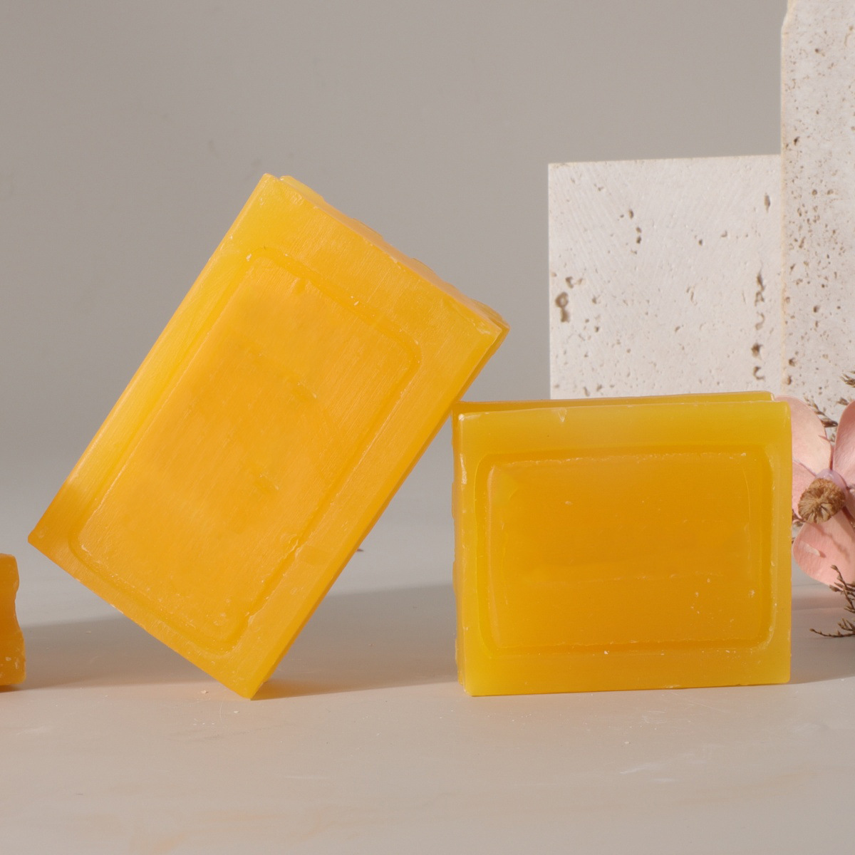 Household Large Transparent Laundry Soap Gently Cleans Clothes, Removes Oil and Stains, Underwear Soap Wholesale