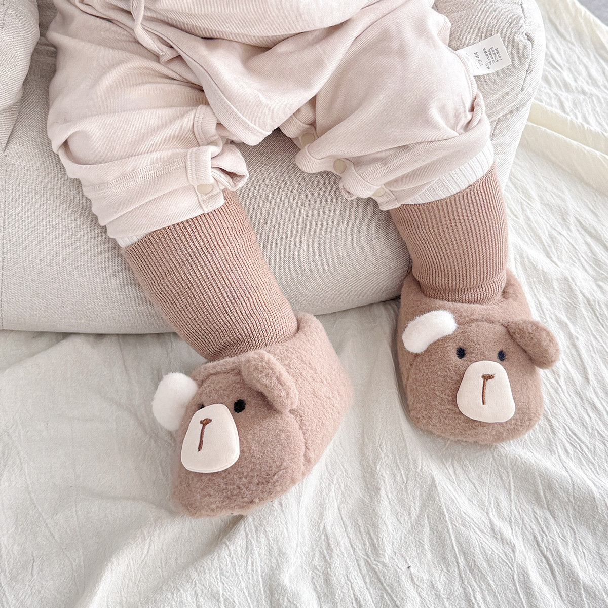 Newborn Infants and Toddlers Baby Shoes Autumn and Winter Fleece-Lined Thickeneded Cartoon Warm Indoor Non-Slip Toddler Floor