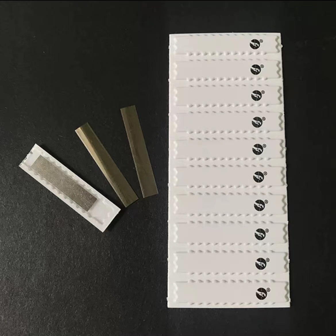 First News US-funded Anti-theft Sticky DR Soft Label Cosmetics Anti-theft Magnetic Strip Supermarket Commodity Anti-theft Label