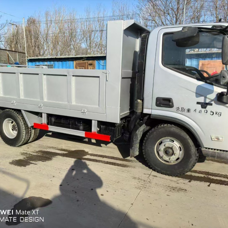 Export Heavy-Duty Howo Engineering Vehicle 5-Ton Dump Truck Blue Plate Self-Unloading Truck Factory Direct Sales Isuzu Shaanxi Truck