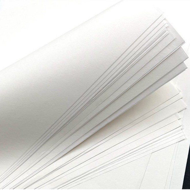Black Single-Layer White Kraft Paper 30g Spacer Paper, Good Support, High-End Gift Packaging, White, High-Class Feel, A-Grade