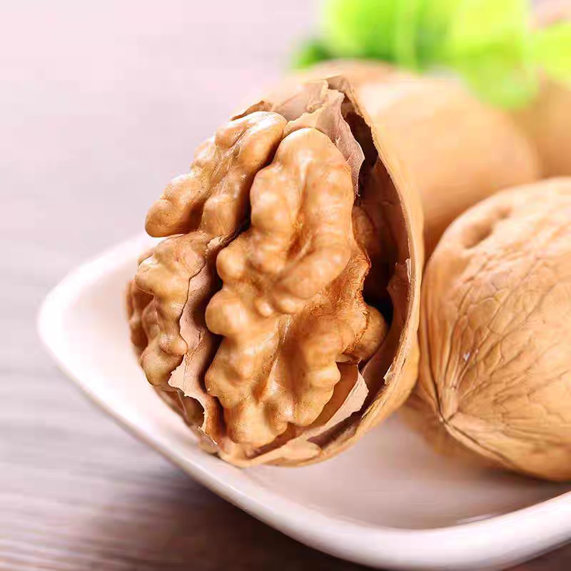 Roasted Walnuts Are Available in Stock. New Paper-Skinned Raw Walnuts Are Hand-Peeled and Roasted. Roasted Walnuts with Milk Flavor