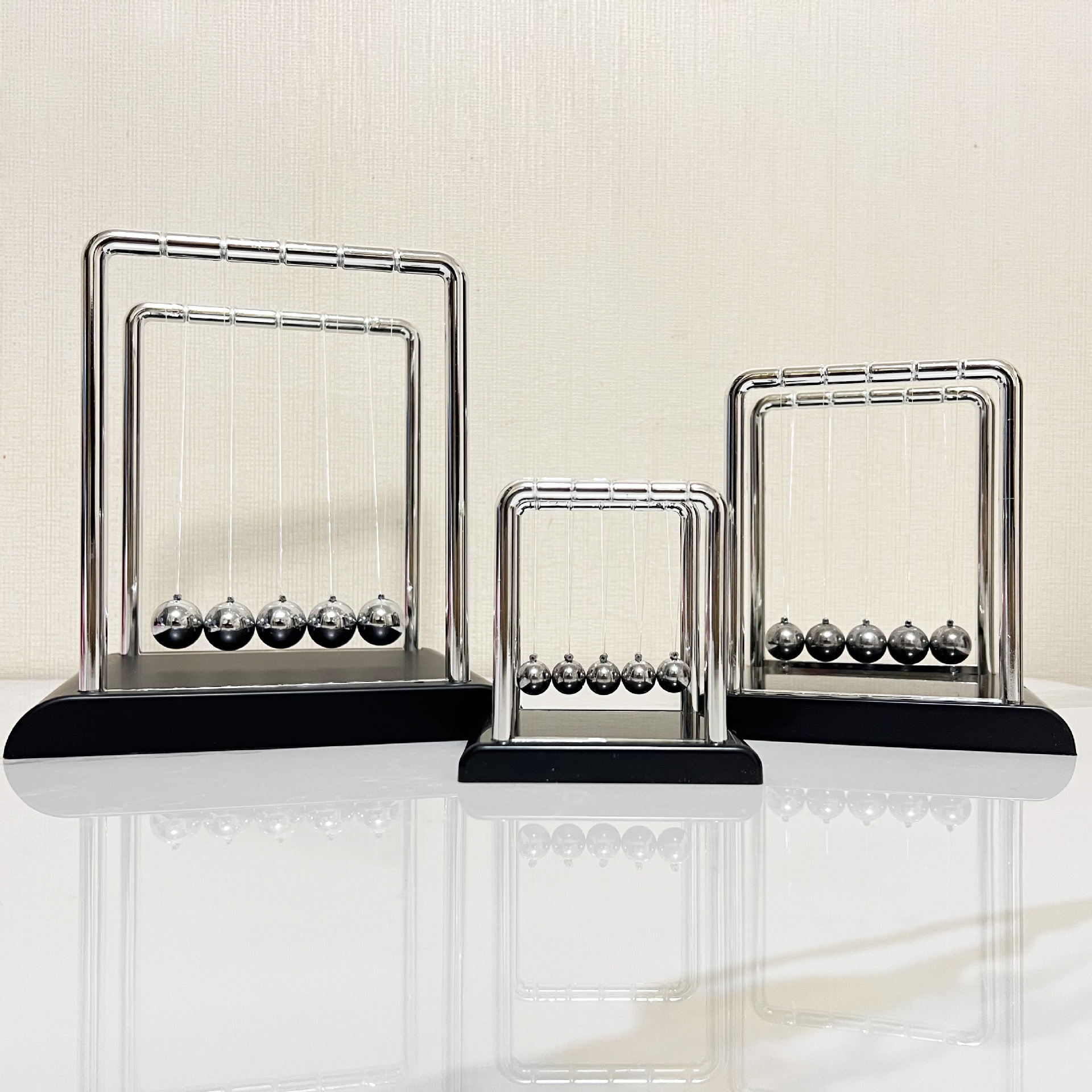 Маятник Ньютона, хаотичный маятник, металлические изделия, креативные украшения для снятия стресса, пластиковый маятниковый мяч Ньютона