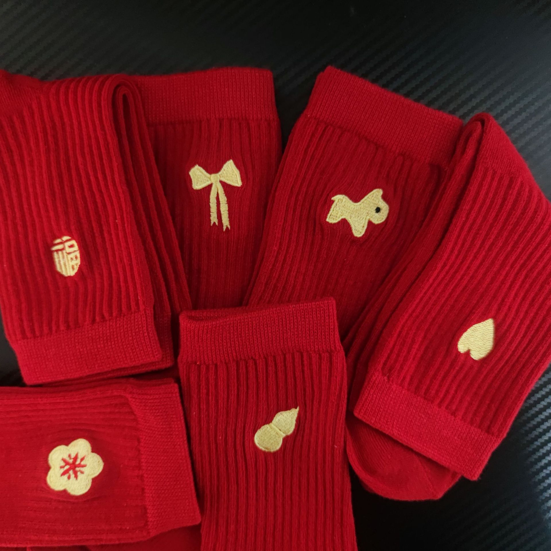 Zodiac Year of the Horse Dark Red Socks Women's Autumn and Winter Double Needle Embroider Wedding New Year 2026 Horse Year Mid-Calf Socks