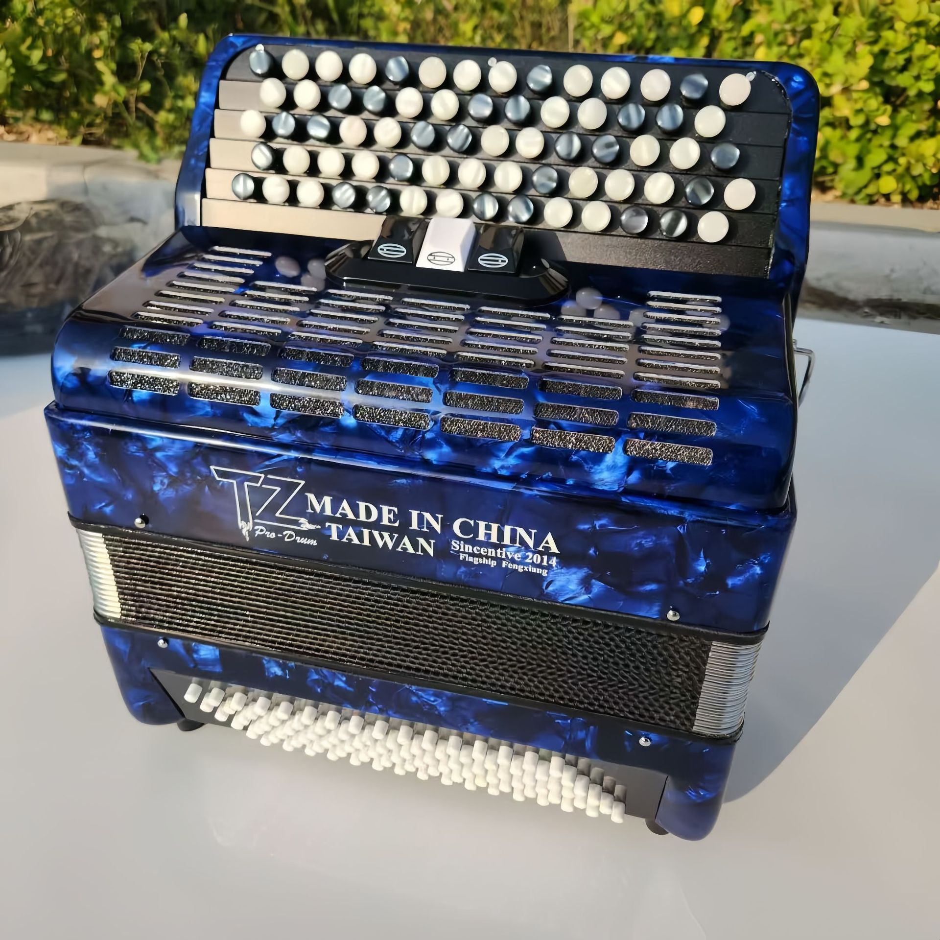 Cross-border Hot Sale Professional 96 Bess Three-changer Bayan Accordion Professional Button Accordion Lightweight Organ