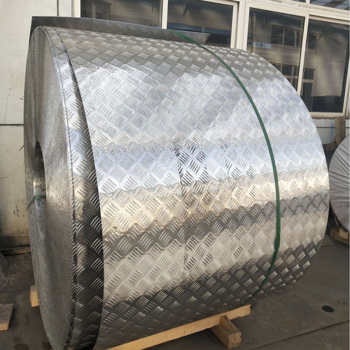 Pure Aluminum Pattern Plate, Anti-Slip Aluminum Plate, Large Five-Pattern Plate, Embossed Aluminum Alloy Plate for Vehicles, Ships, Elevators and Cold Storage