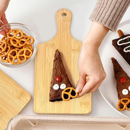 Wooden Cutting Board with Handle Kitchen Restaurant Deli Wooden Board Laser Engraving Service Tray Vegetable and Fruit Snack Tray