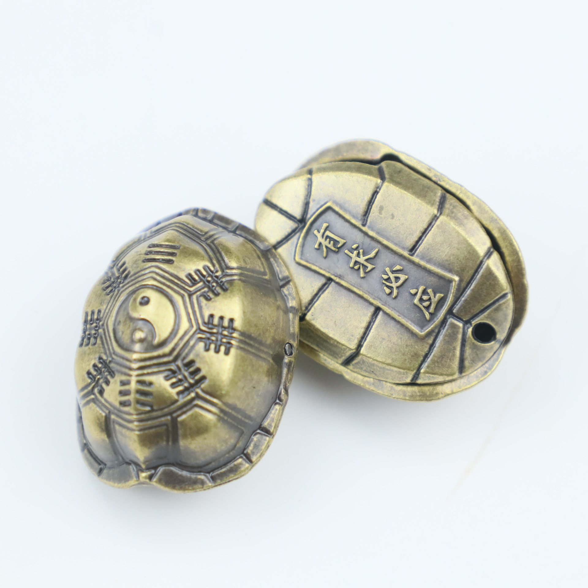 Turtle Shell Bagua Cultural and Creative Sancai Hand Pieces Decompression Toy Trendy National Style Six Yao Shake Hexagram Turtle Shell Ornaments Wholesale