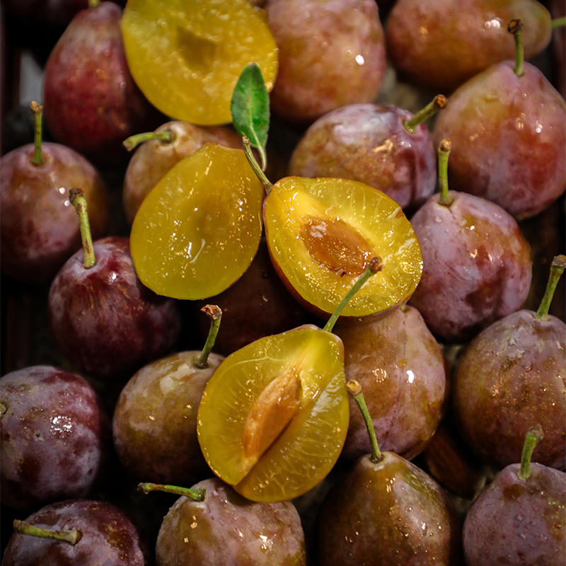 Xinjiang French Prunes Xinjiang Prunes Fresh Seasonal Fruit Chinese Quarter