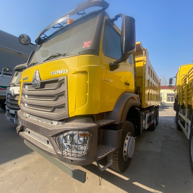 Export Africa Howo Dump Truck Chassis 375 Horsepower 4X2 Transporter Soldier Transporter Truck Chassis