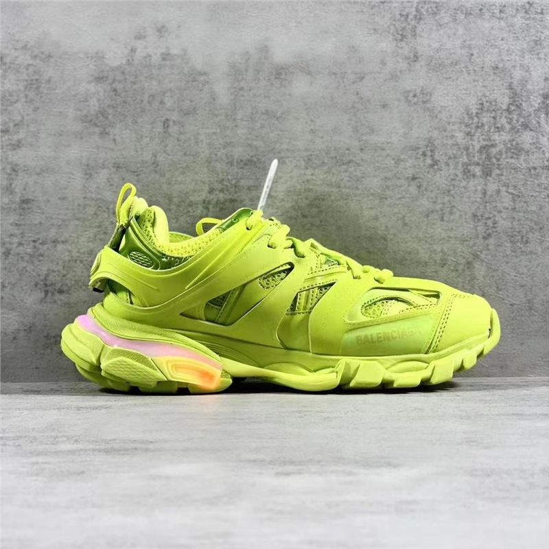 Pure Original Wholesale Cross-Border Paris 3Rd Generation Track3.0 with Light Led Light Couple Dad Shoes Men's and Women's Casual Sports Shoes