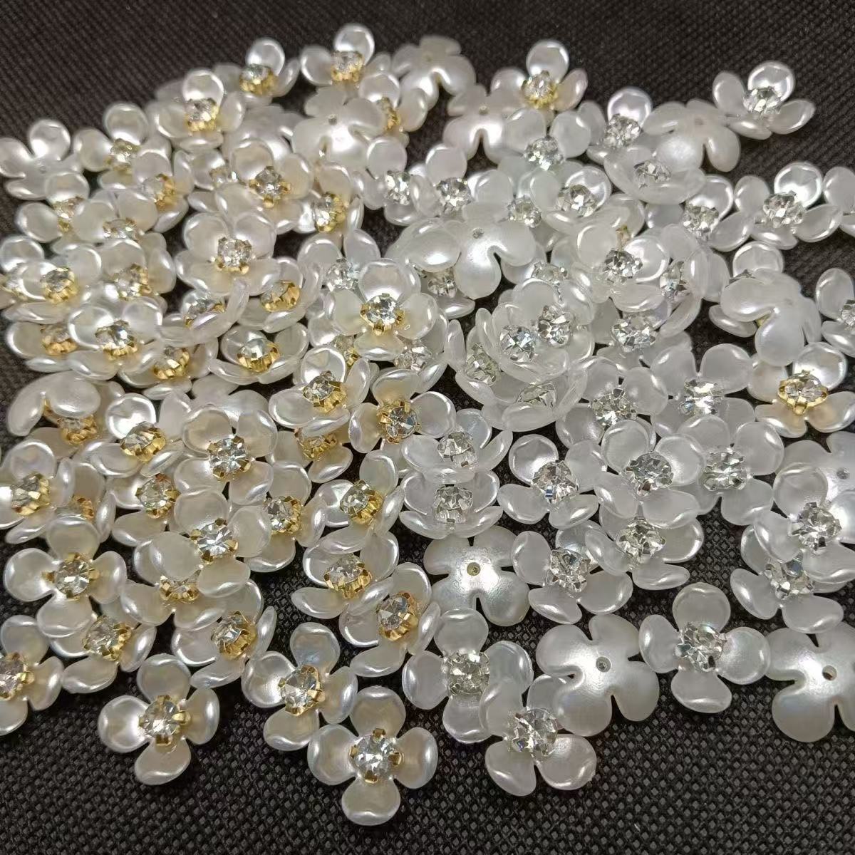 14мм четырехчастный маленький цветок золотой одинарный зажим DIY ручной работы популярные аксессуары для волос пятилистный цветок с золотым бриллиантом