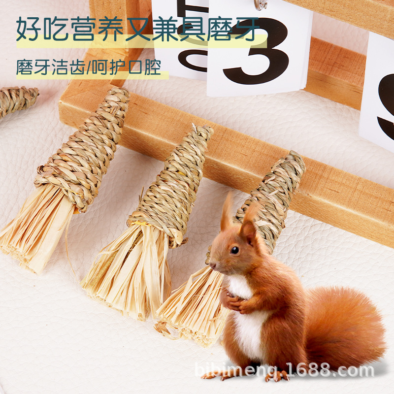 Wholesale Hamster Rabbit Totoro Parrot Gnawing Molar Grass Toy Hand-woven Water Grass Radish Shaped Hamster Toy