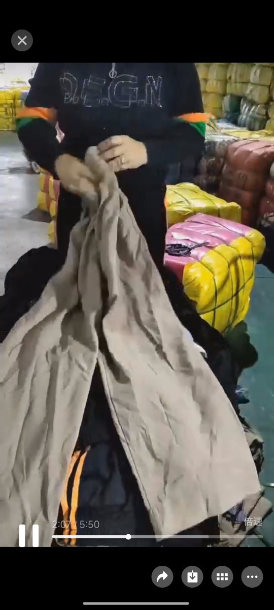 Second-Hand Clothes, Old Cotton Wide-Leg Pants, Straight-Leg, African and Southeast Asian Live Goods, Selected from Vietnam, Thailand and Nigeria