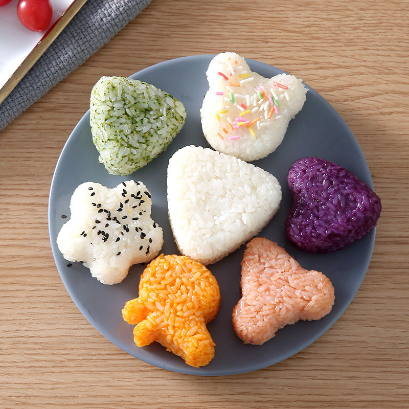 Cartoon children's rice ball mold seaweed rice triangle rice ball food grade pp material baking making tools wholesale