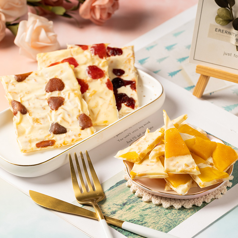 Inner Mongolia Specialty: Large Milk Caps, Mille-Feuille Milk Skin, Fried Yogurt Slices, Fried Milk, Fruit Cheese Milk Snacks