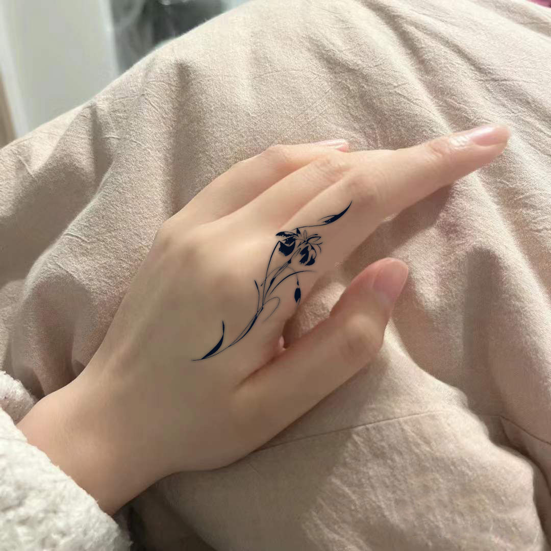 Элегантная и свежая наклейка на запястье с маленьким простым цветком, высококачественная травяная полупостоянная водостойкая татуировка, долговечная, стиль Ins Hot